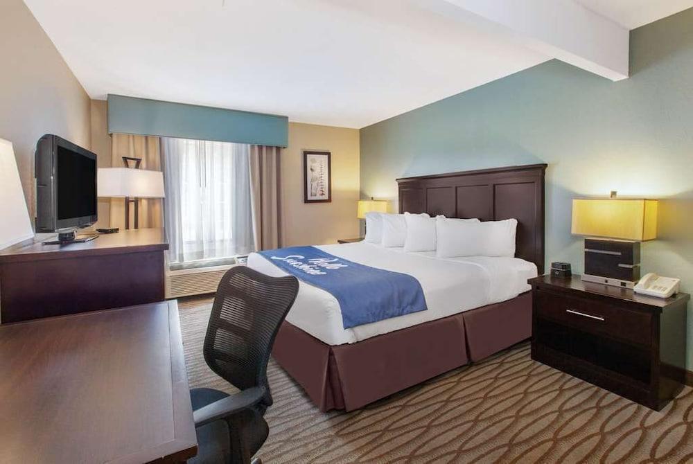 Days Inn By Wyndham Midland Eksteriør billede